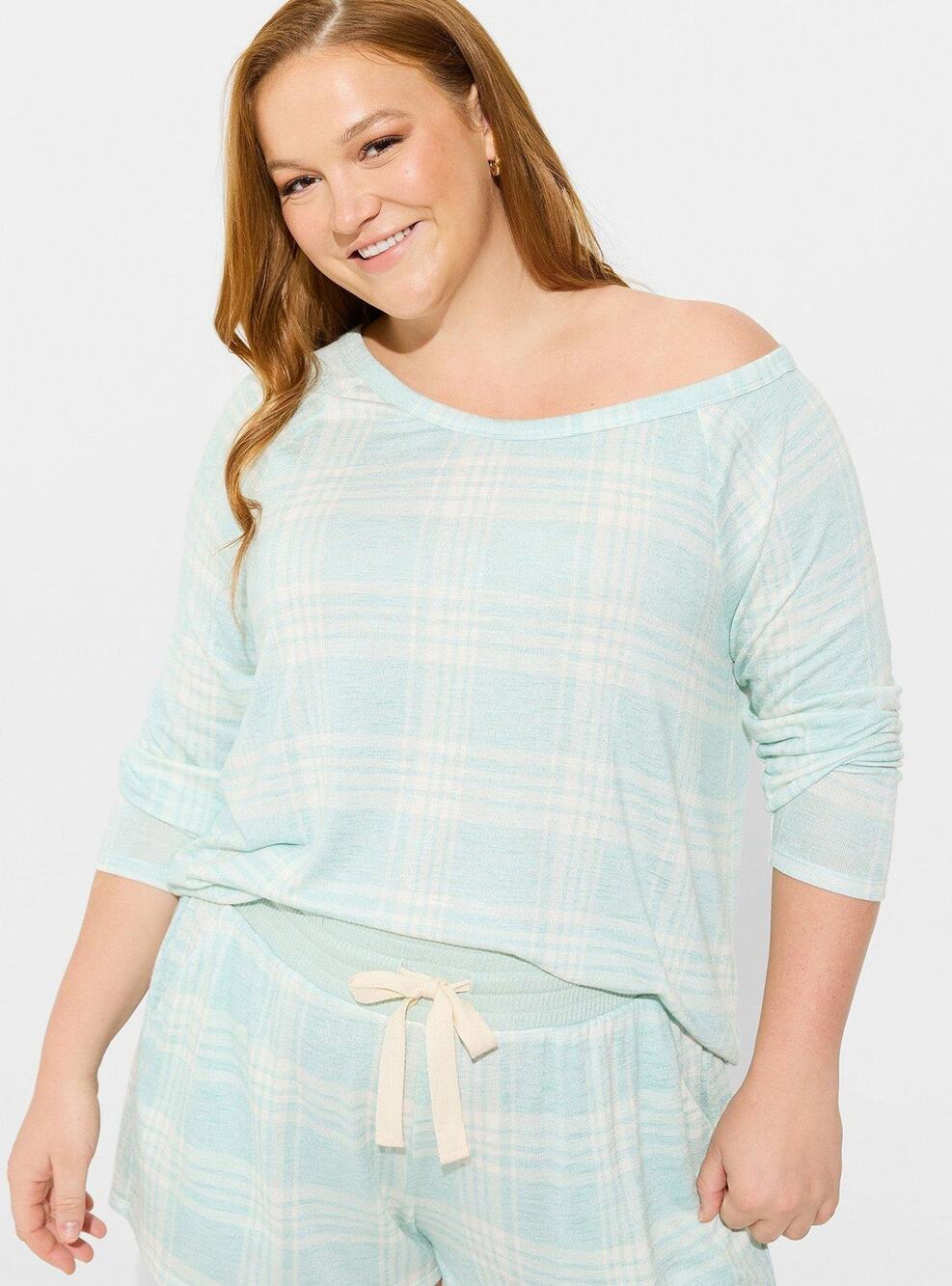 Torrid 00x 00 M/L 10 Light Weight Hacci Off The Shoulder Lounge Tee